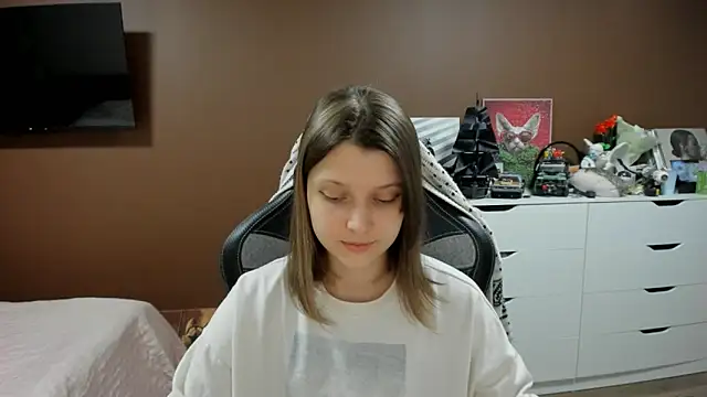 SoniNesti online show from 04.25.26