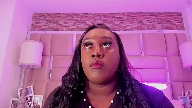 ShaniaBrownn online show from 03.20.26