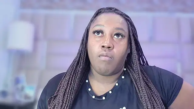 ShaniaBrownn online show from 06.09.26