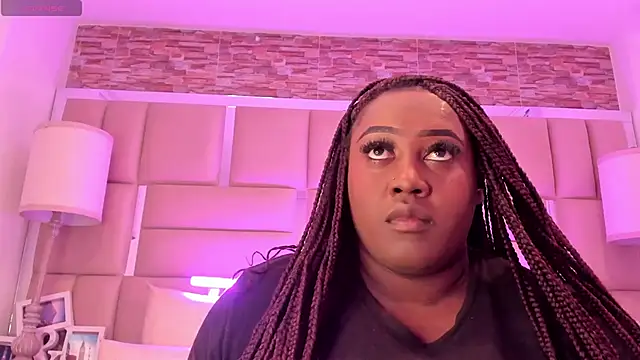 ShaniaBrownn online show from 06.14.26