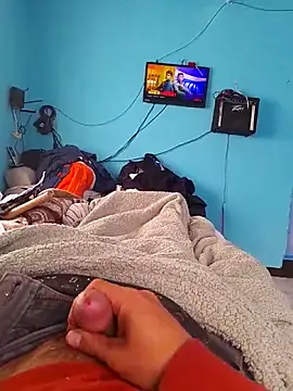 Snapshot of Luzbel666 chatting on 04.12.26 Luzbel666 online show from 04.12.26