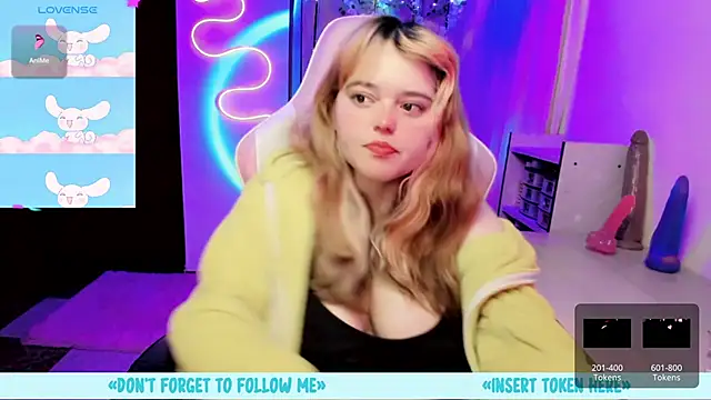 Snapshot of anjana_yuii chatting on 03.22.25 anjana yuii online show from 03.22.25