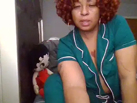 Snapshot of MSweetLindaParks chatting on 01.05.25 MSweetLindaParks online show from 01.05.25