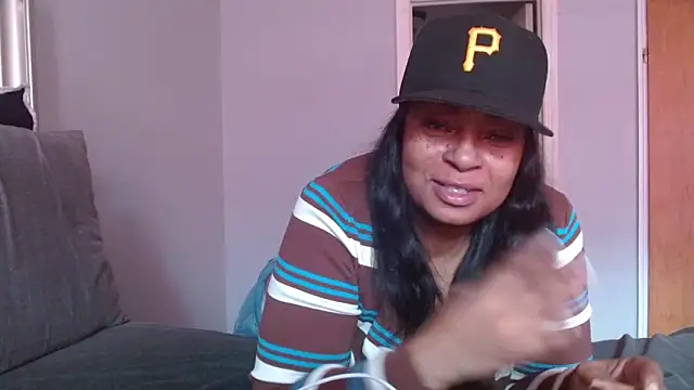 MSweetLindaParks online show from 03.21.26