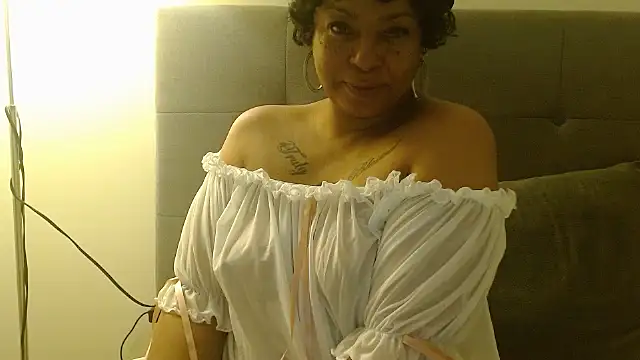 MSweetLindaParks online show from 03.29.26