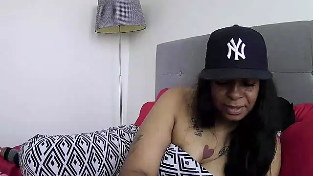 MSweetLindaParks online show from 06.11.26