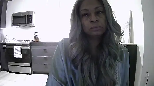 MSweetLindaParks online show from 07.16.26