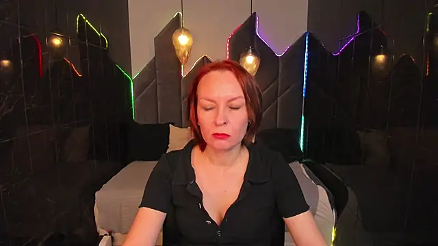 NikaGentle online show from 11.15.25