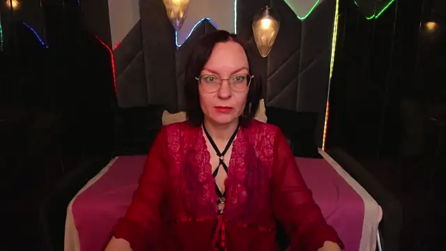 NikaGentle online show from 12.14.25