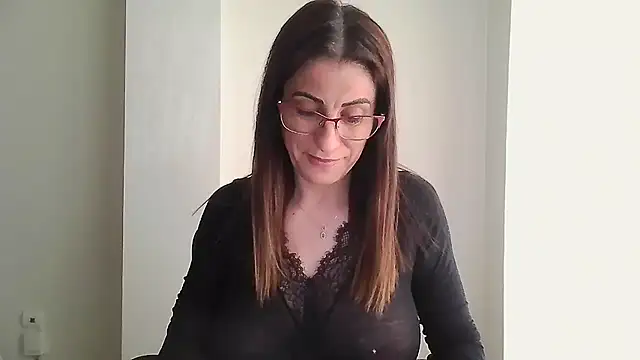 Snapshot of Sanada_hot chatting on 04.10.26 Sanada hot online show from 04.10.26