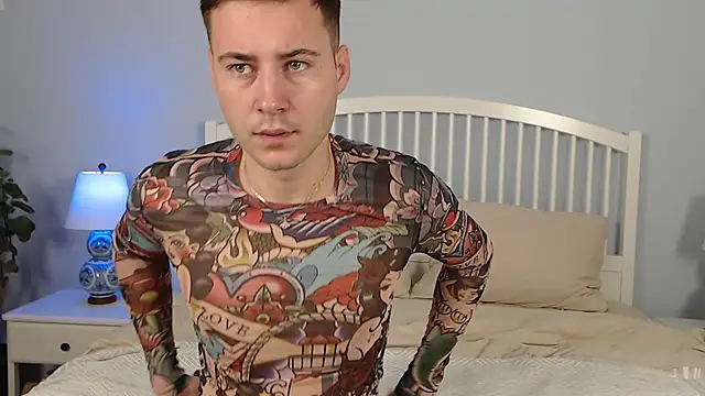 Snapshot of JustinMorrisX chatting on 10.18.25 JustinMorrisX online show from 10.18.25