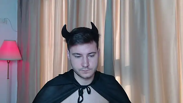 Snapshot of JustinMorrisX chatting on 10.30.25 JustinMorrisX online show from 10.30.25