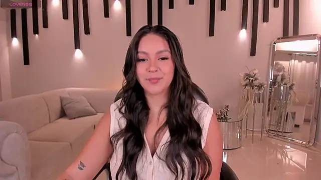 ToriCrossX online show from 02.07.25