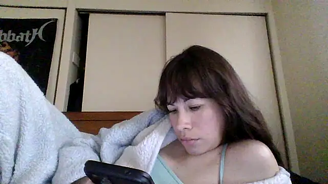 petitedoll29 online show from 12.13.24