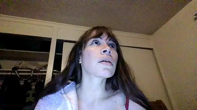 petitedoll29 online show from 12.21.24