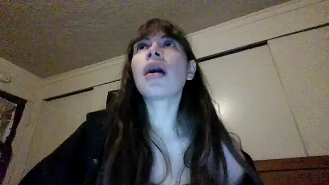 petitedoll29 online show from 12.24.24