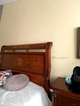 isabella jade online show from 10.16.25