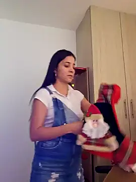 Snapshot of miaeyes chatting on 12.04.24 miaeyes online show from 12.04.24