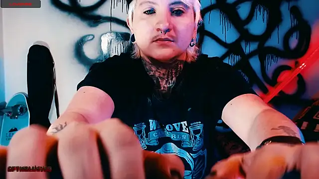 Marieblueeyes online show from 07.25.26