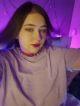 Snapshot of Yammy_Yumi chatting on 01.11.26 Yammy Yumi online show from 01.11.26