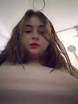 Snapshot of Yammy_Yumi chatting on 03.08.26 Yammy Yumi online show from 03.08.26