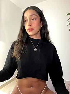 Snapshot of SelenaStone chatting on 09.11.25 SelenaStone online show from 09.11.25