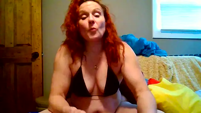 Snapshot of fitflamedragan chatting on 03.14.26 fitflamedragan online show from 03.14.26