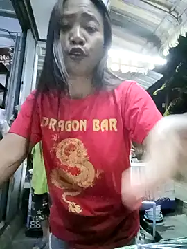 Snapshot of KinkyKit_May chatting on 12.20.24 KinkyKit May online show from 12.20.24