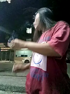 Snapshot of KinkyKit_May chatting on 01.31.25 KinkyKit May online show from 01.31.25