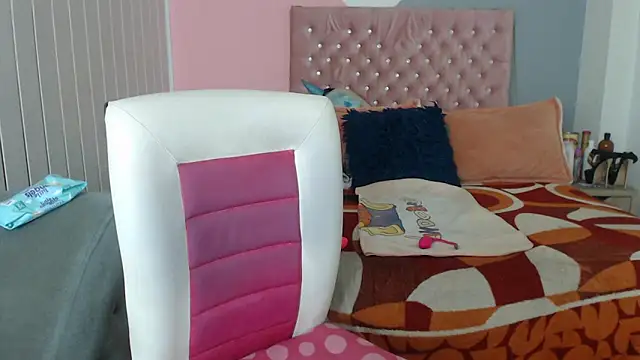 Snapshot of Negrabig chatting on 02.21.25 Negrabig online show from 02.21.25