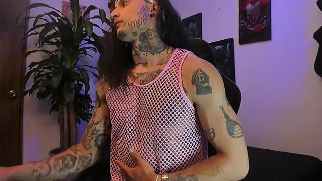 Snapshot of Ryuk_it chatting on 09.20.25 Ryuk it online show from 09.20.25