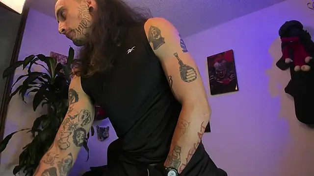 Snapshot of Ryuk_it chatting on 09.27.25 Ryuk it online show from 09.27.25