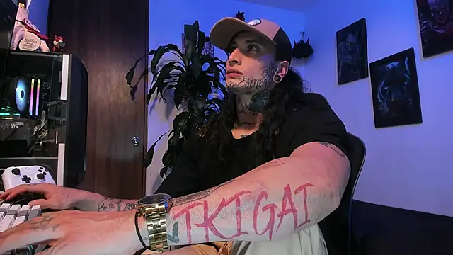 Snapshot of Ryuk_it chatting on 11.10.25 Ryuk it online show from 11.10.25