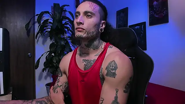 Snapshot of Ryuk_it chatting on 11.22.25 Ryuk it online show from 11.22.25