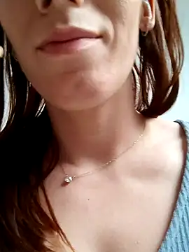 clara-francaise online show from 02.17.25