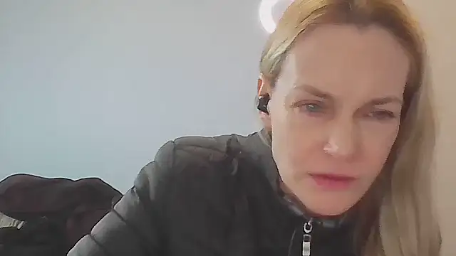Snapshot of Annylove1 chatting on 06.02.26 Annylove1 online show from 06.02.26
