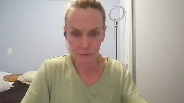 Snapshot of Annylove1 chatting on 06.15.26 Annylove1 online show from 06.15.26