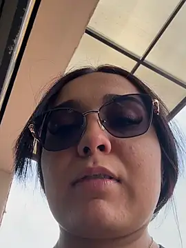 Snapshot of Danii_vg1 chatting on 06.24.26 Danii vg1 online show from 06.24.26
