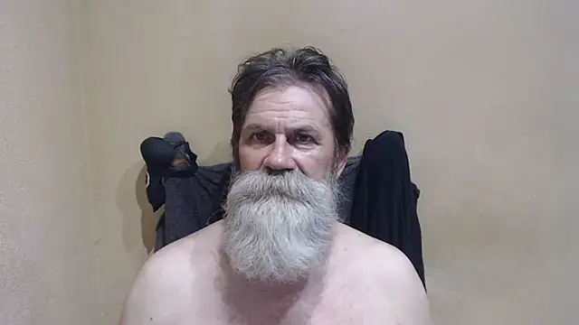 Snapshot of AlexNudo chatting on 07.05.26 AlexNudo online show from 07.05.26