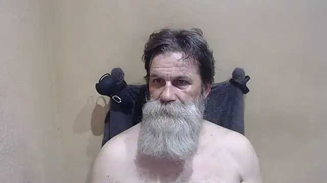 Snapshot of AlexNudo chatting on 07.30.26 AlexNudo online show from 07.30.26