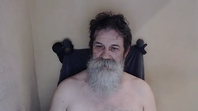 Snapshot of AlexNudo chatting on 08.04.26 AlexNudo online show from 08.04.26