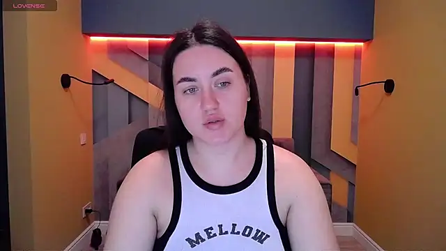 Roxie Bradley online show from 12.21.24