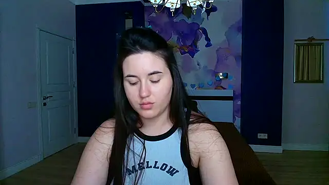 Roxie Bradley online show from 03.14.25