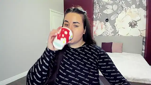 Roxie Bradley online show from 10.22.25