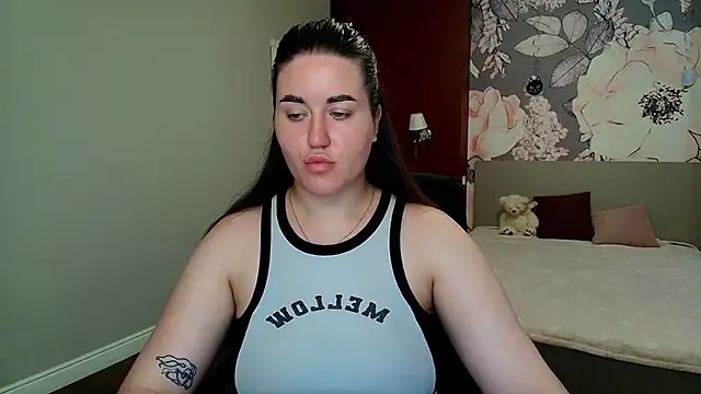Roxie Bradley online show from 07.03.26