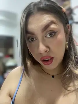 Snapshot of Im_sophiie chatting on 03.16.25 Im sophiie online show from 03.16.25