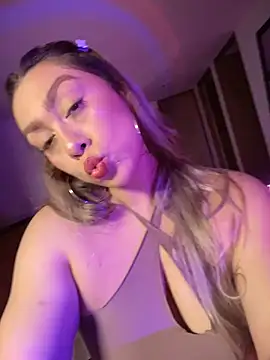 Im sophiie online show from 11.11.25