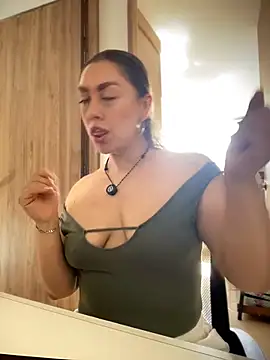 Im sophiie online show from 06.14.26