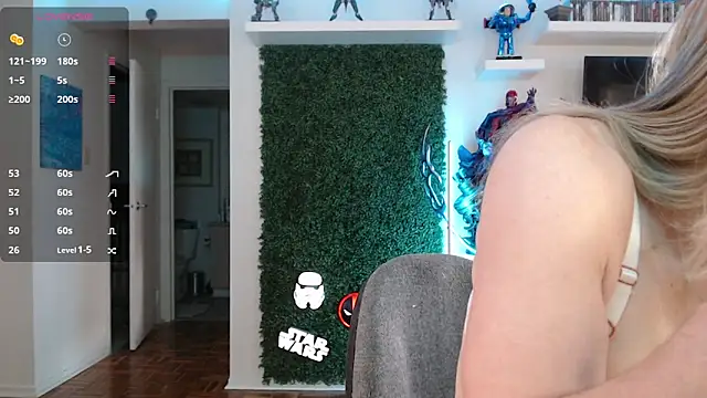 Snapshot of Vixen_Lockheart chatting on 10.26.25 Vixen Lockheart online show from 10.26.25