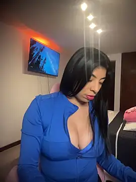 Miaparkerss  online show from 11.07.25